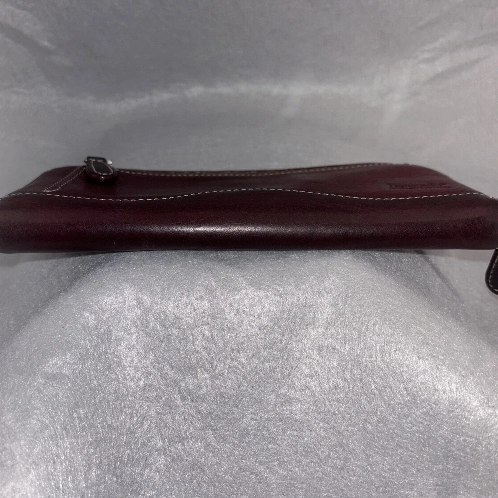 TIGNANELLO Two Tone Burgundy Leather Zip Around Wallet  Card Slots Key Ring EUC